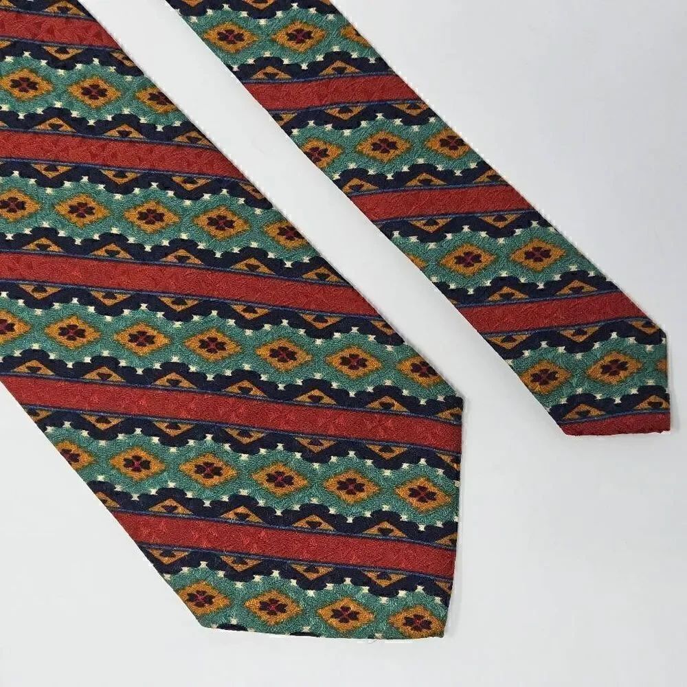 ECHO ITALY SILK TIE RED GREEN NATIVE AZTEC SOUTHWESTERN STRIPE 3.75" X 57"